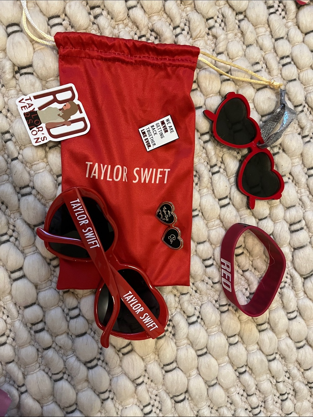 Taylor Swift bundle of RED Original Heart Sunglasses Set with Pouch, 2 pins, etc